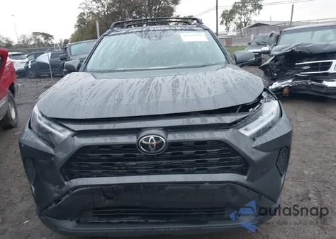 2023 Toyota Rav4 Xle z USA, uszkodzony, nr VIN 2T3W1RFV2PC223887